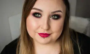 Jak zrobić makijaż studniówkowy krok po kroku – stwórz doskonały look