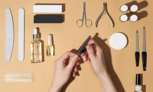Przyrządy do manicure co do czego – kluczowe narzędzia dla idealnych paznokci