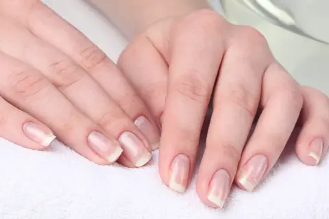 Manicure japoński P.Shine czy Lily Angel – który zestaw wybrać dla pięknych paznokci?