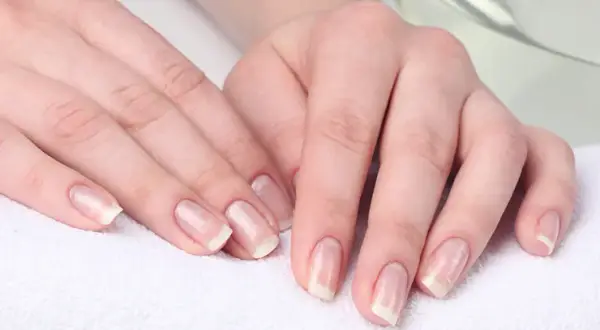 Manicure japoński P.Shine czy Lily Angel – który zestaw wybrać dla pięknych paznokci?