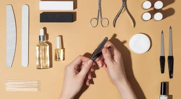 Przyrządy do manicure co do czego – kluczowe narzędzia dla idealnych paznokci